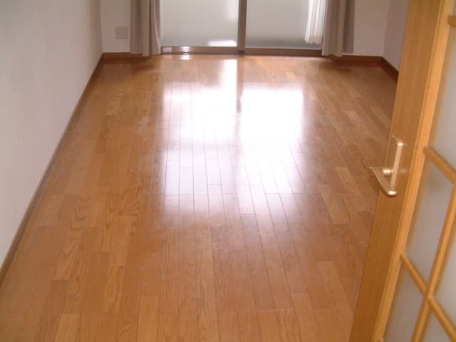 Room image 13