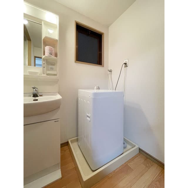Room image 10