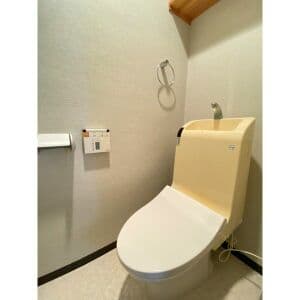 Room image 16