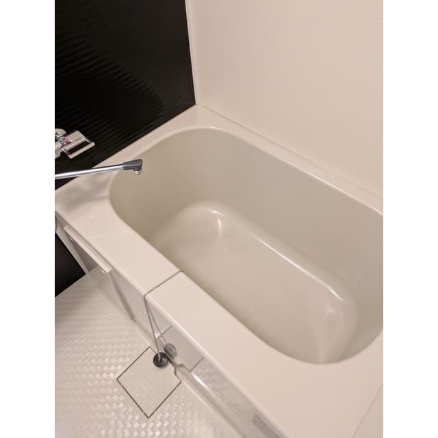 Room image 13