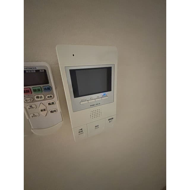 Room image 15
