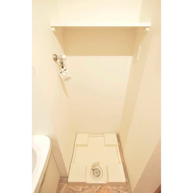 Room image 13