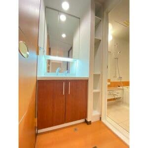 Room image 13