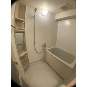 Room image 10