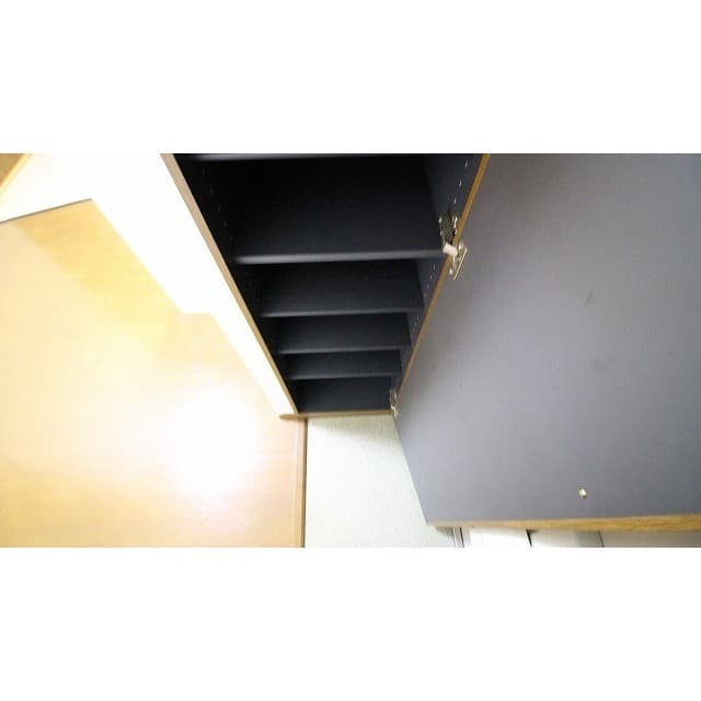 Room image 16