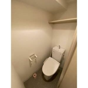 Room image 11