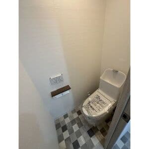 Room image 12