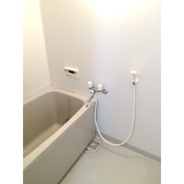 Room image 10