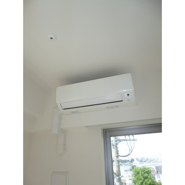Room image 13