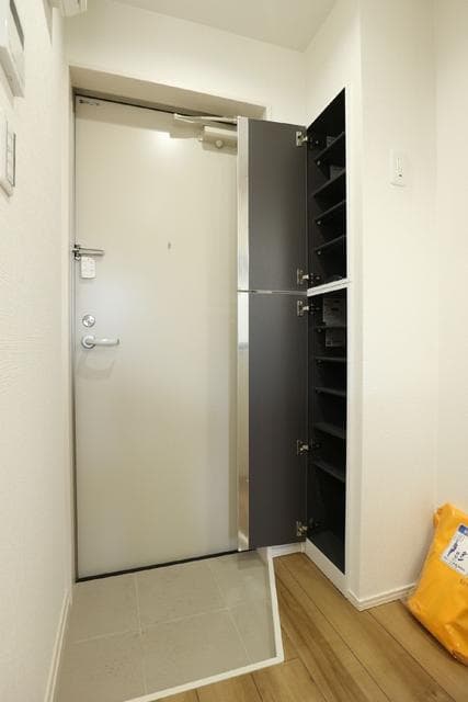 Room image 9