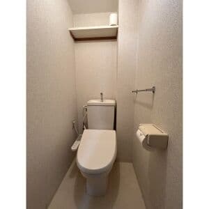 Room image 12