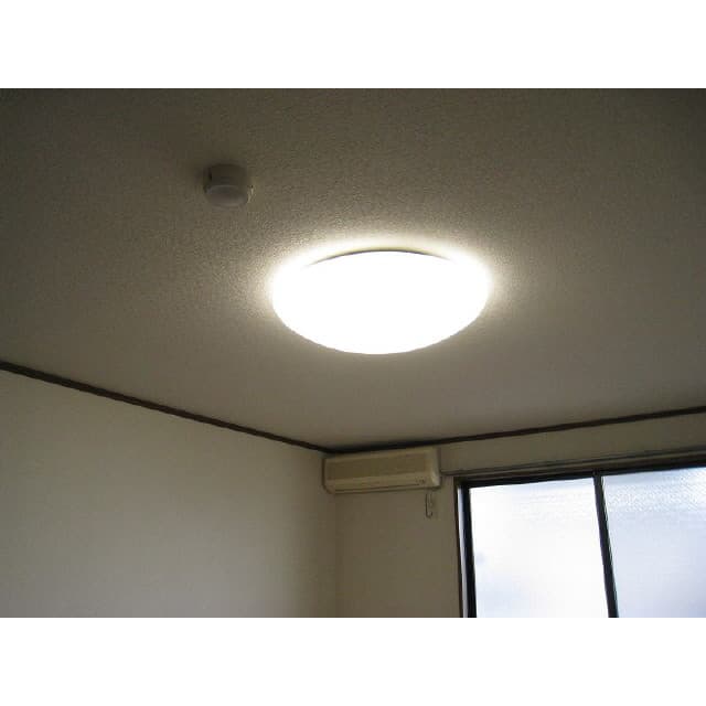 Room image 15