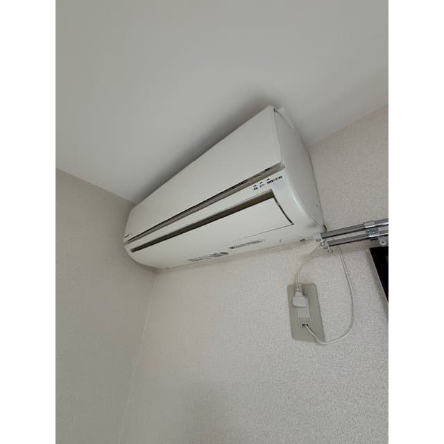 Room image 16