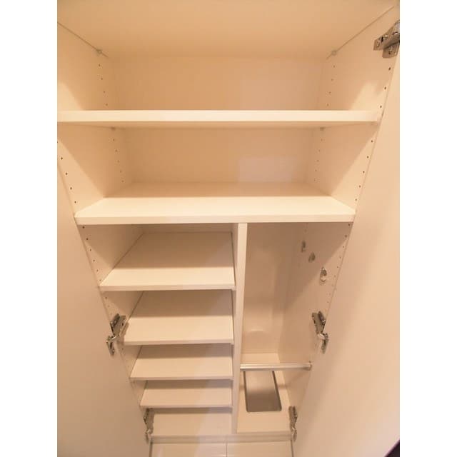 Room image 10