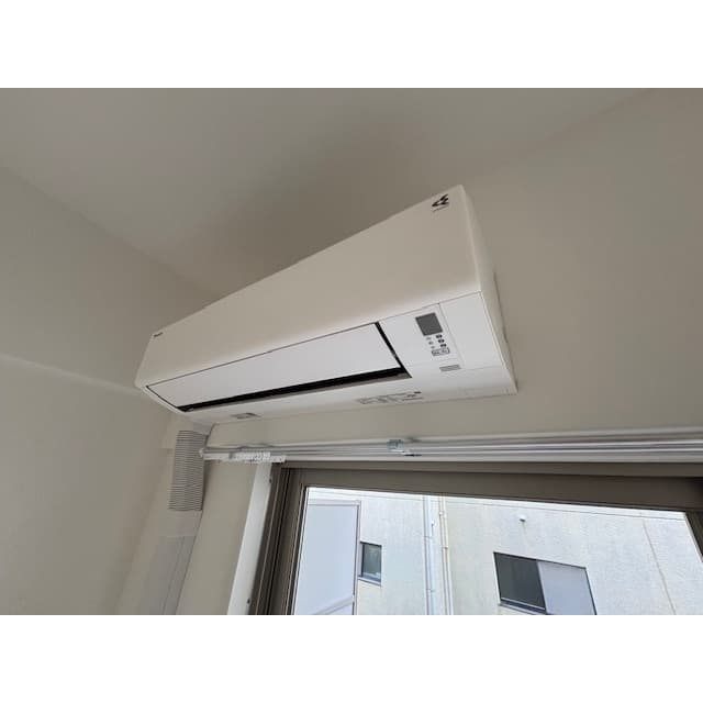 Room image 13