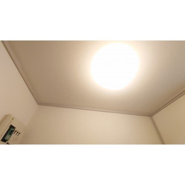 Room image 15