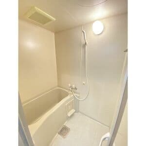 Room image 14