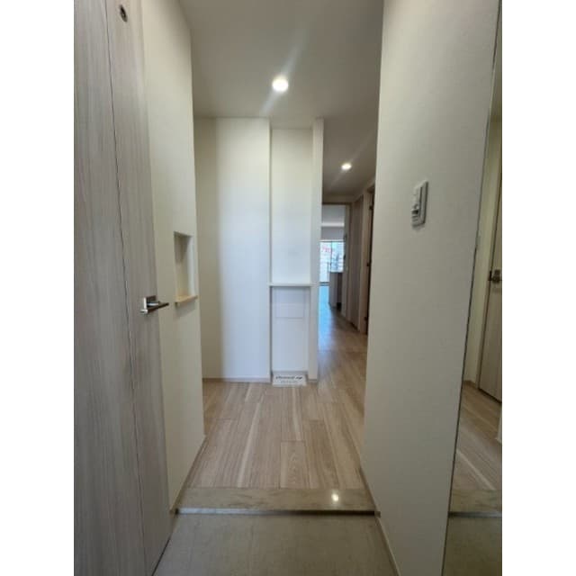 Room image 15