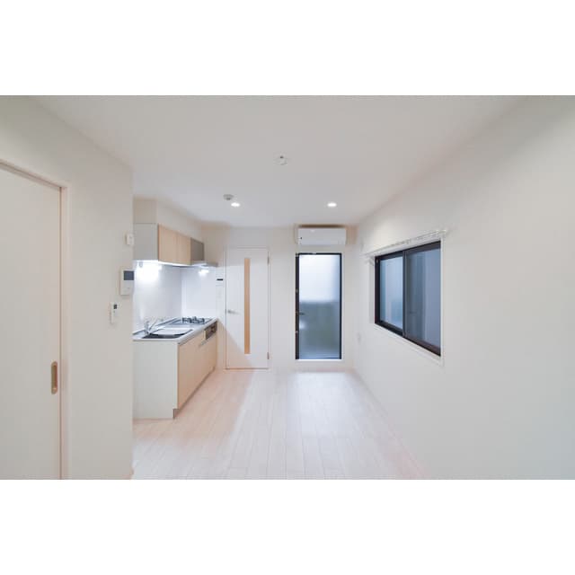 Room image 16
