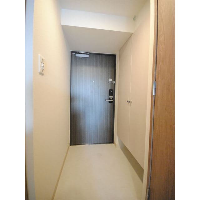 Room image 11