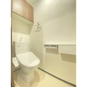 Room image 13