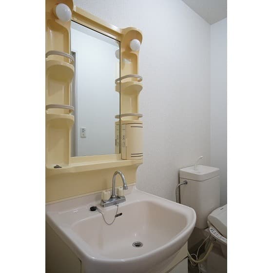 Room image 15