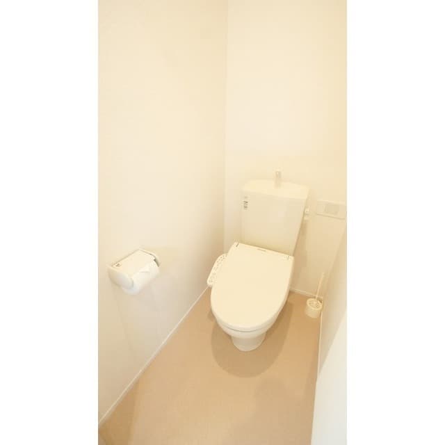 Room image 9