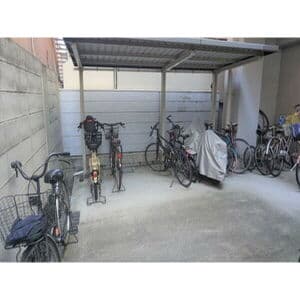Room image 9