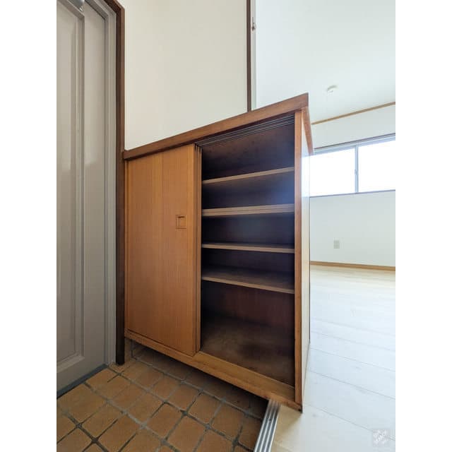Room image 12