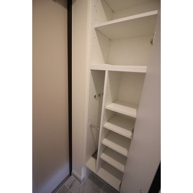 Room image 16