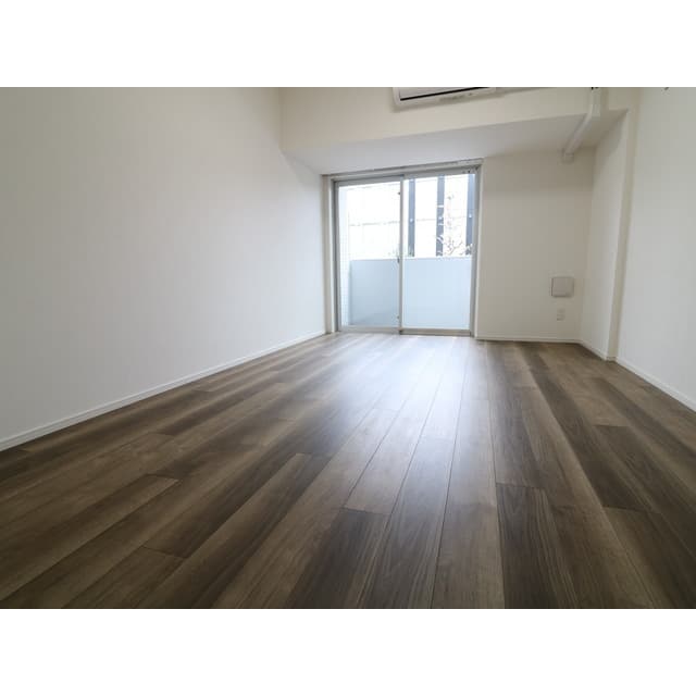 Room image 14