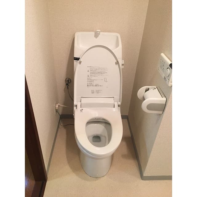 Room image 13