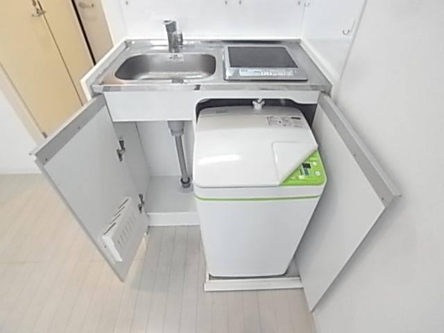 Room image 10