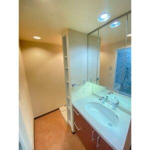 Room image 12