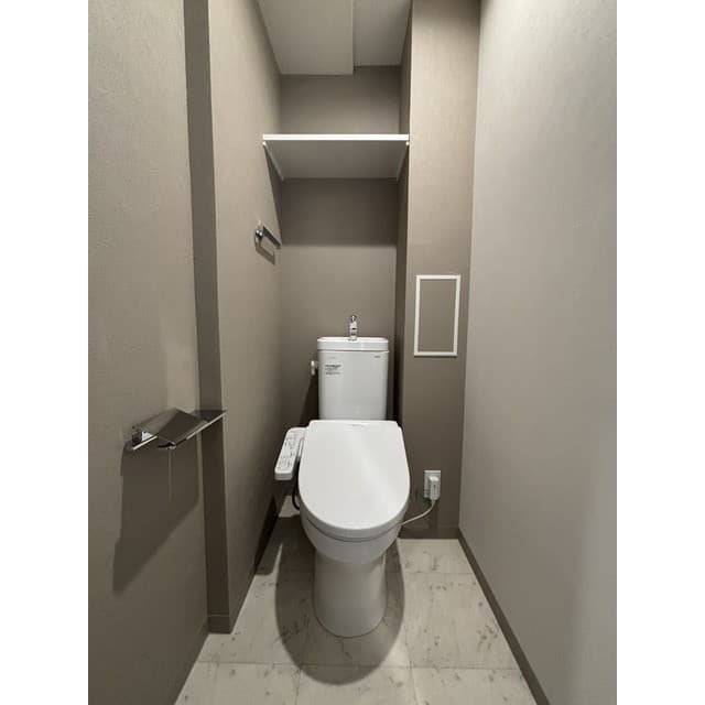 Room image 8