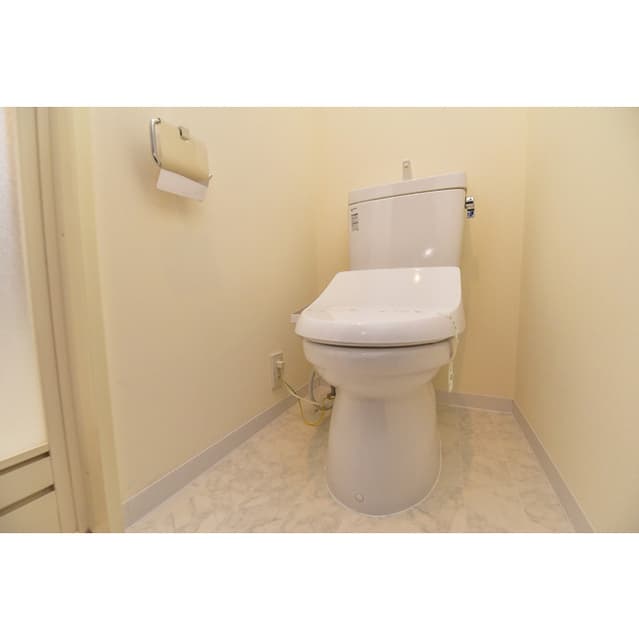 Room image 12