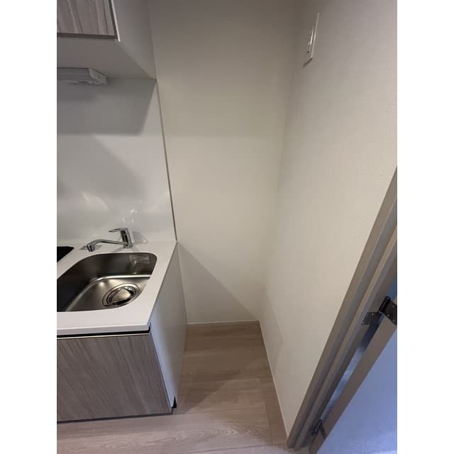 Room image 15