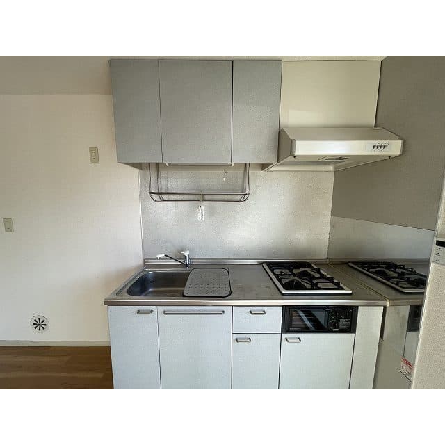 Room image 11