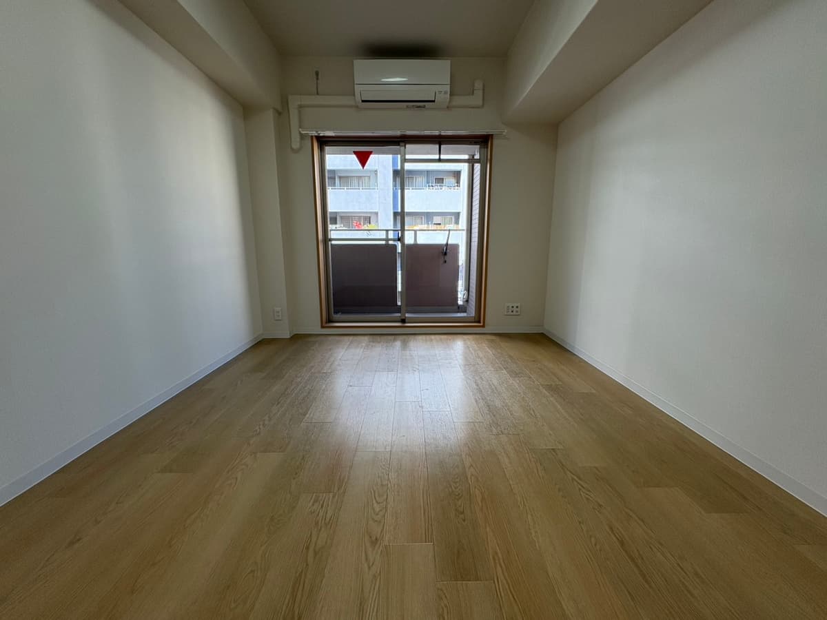 Room image 11