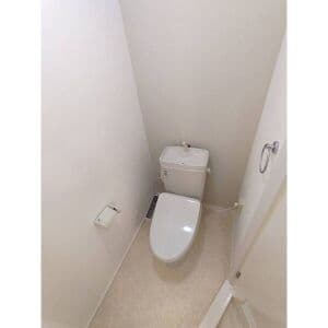 Room image 9