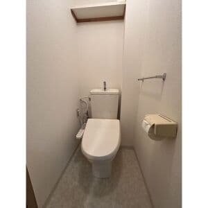 Room image 12