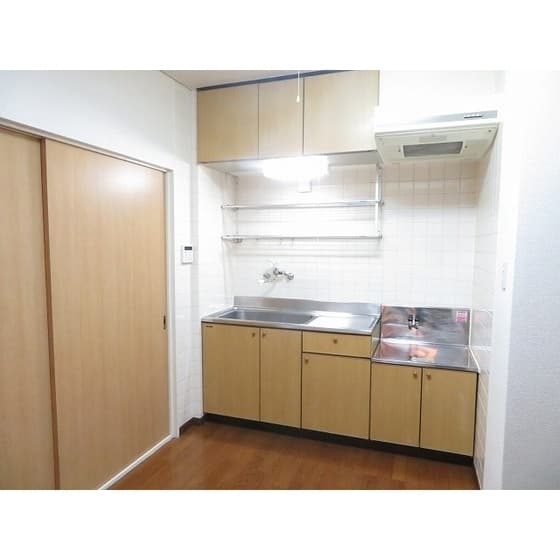 Room image 12
