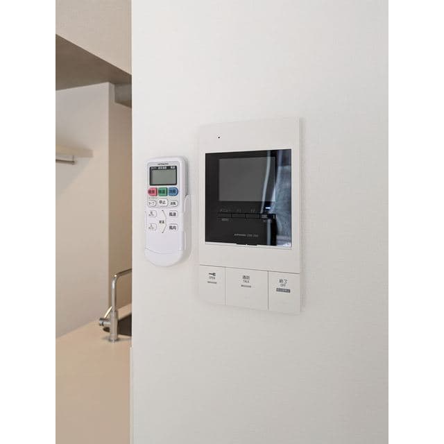 Room image 11