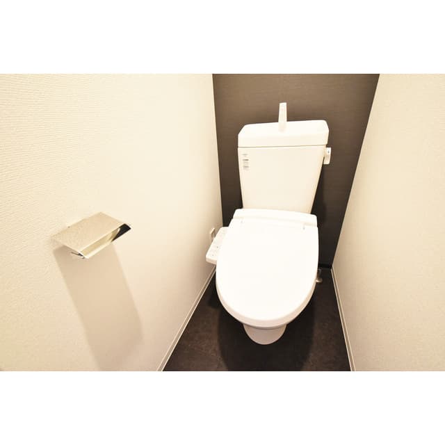 Room image 12