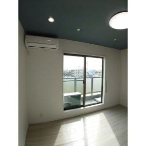 Room image 13
