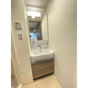 Room image 14