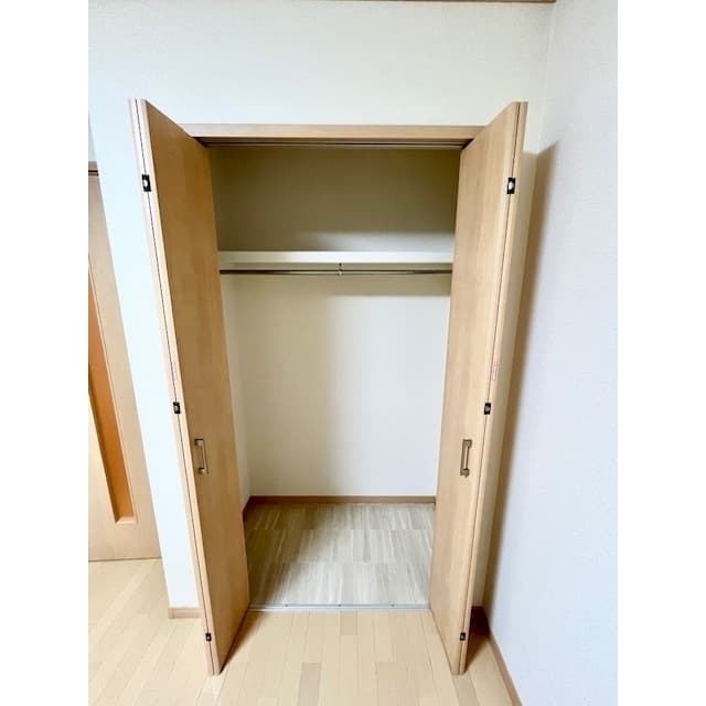 Room image 14