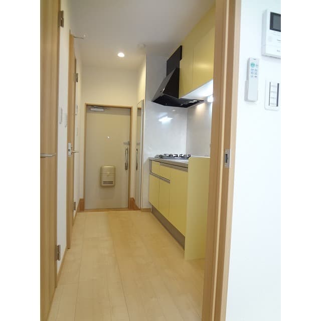 Room image 14