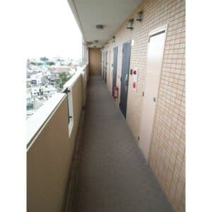 Room image 9