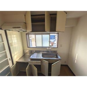 Room image 13